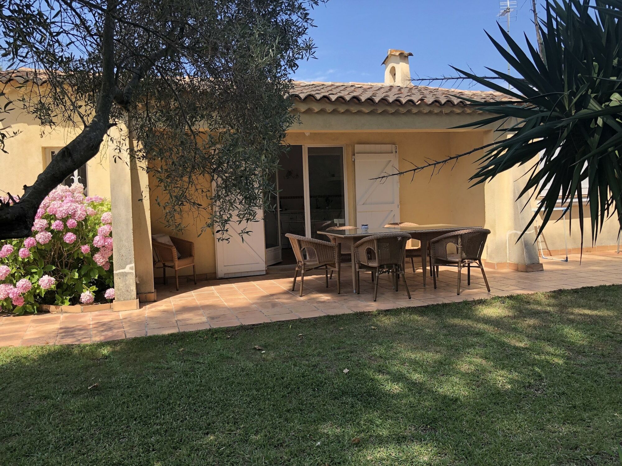 Le Mas De La Dame Saint-Tropez Eksteriør bilde